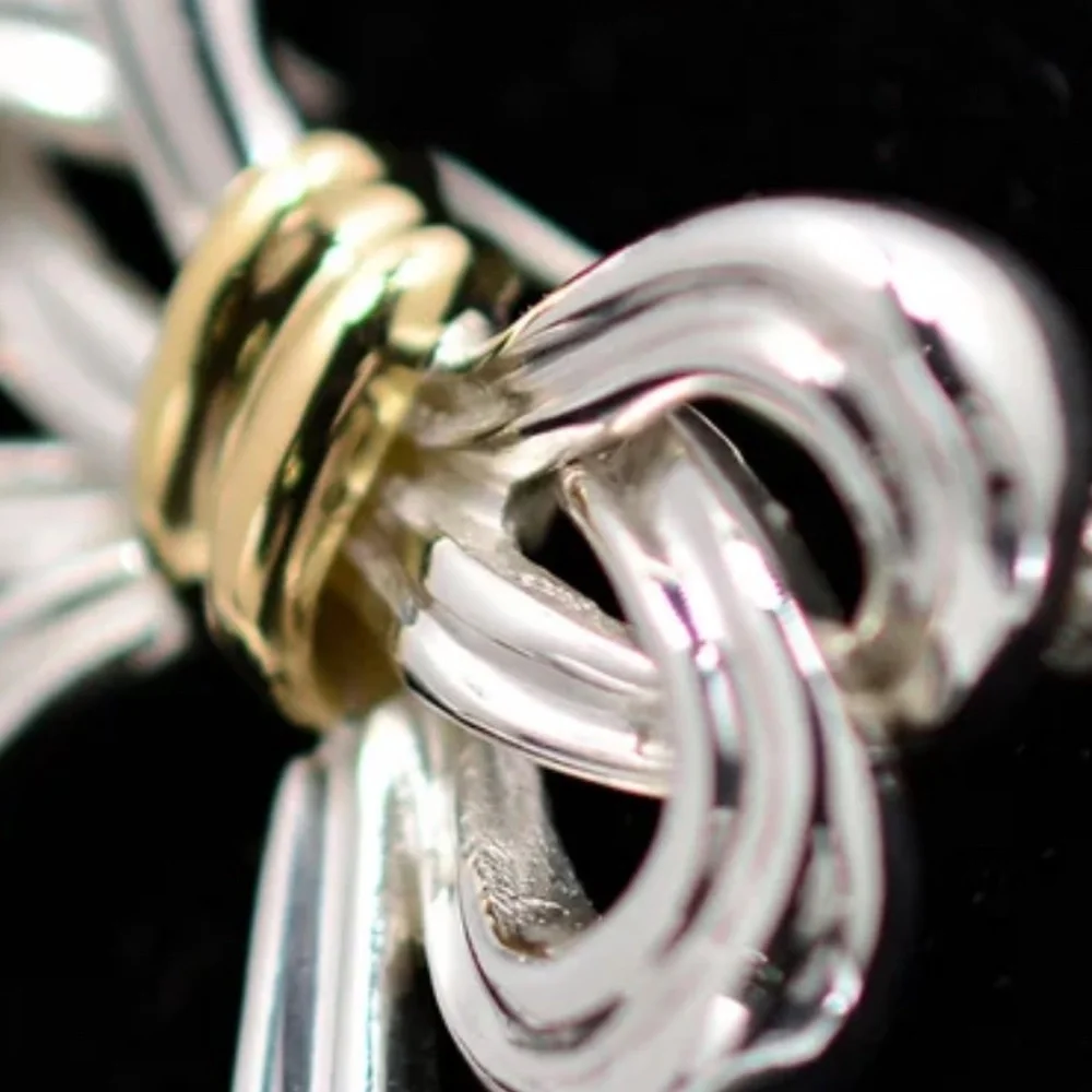 Tiffany & Co Gorgeous Silver 18K Gold Ribbon Bow Brooch Pin - Picture 2 of 4